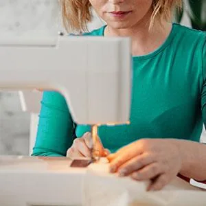 ヨーロッパ製レオタードのグラデーション・ストーン装飾 | MASH Leotard